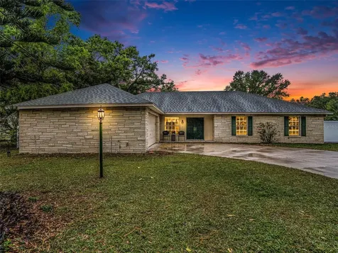 2206 Spyglass Hill Circle Valrico FL 33596