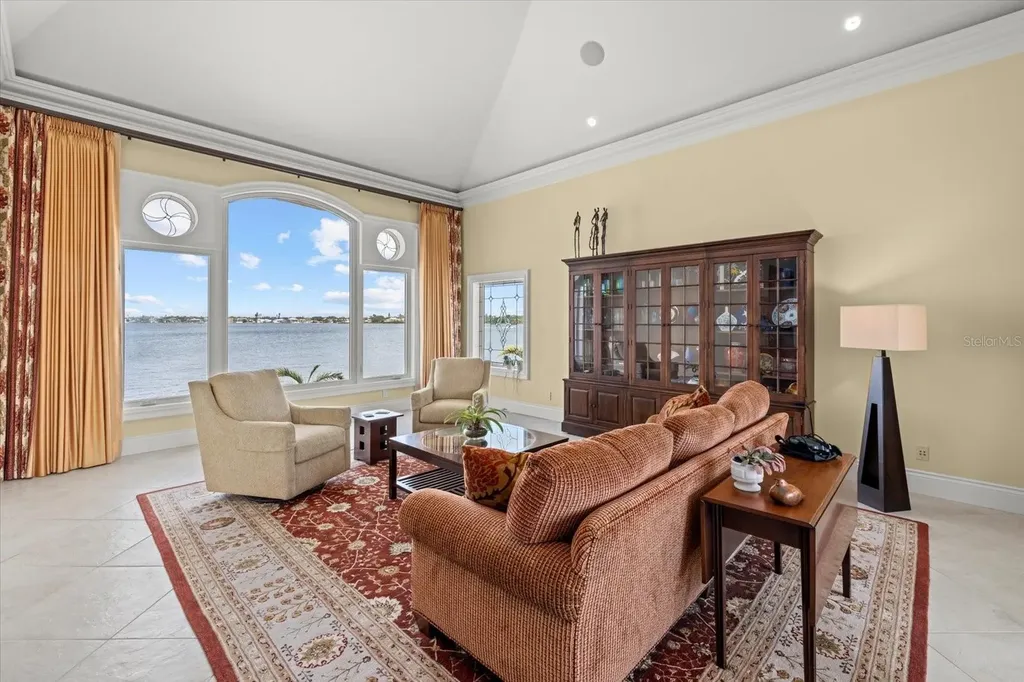 1364 Point Crisp Road Sarasota FL 34242
