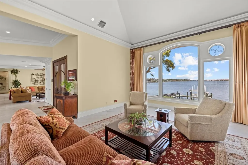 1364 Point Crisp Road Sarasota FL 34242