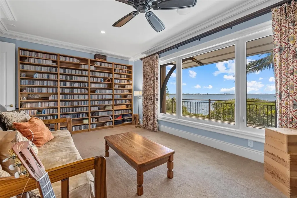1364 Point Crisp Road Sarasota FL 34242