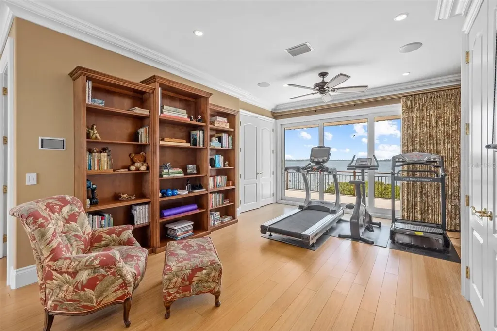 1364 Point Crisp Road Sarasota FL 34242