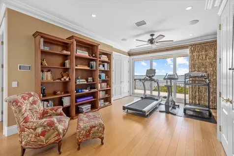 1364 Point Crisp Road Sarasota FL 34242