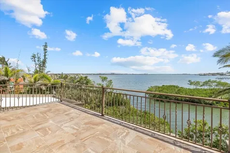 1364 Point Crisp Road Sarasota FL 34242