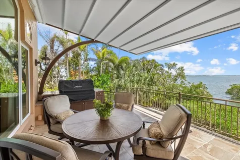 1364 Point Crisp Road Sarasota FL 34242