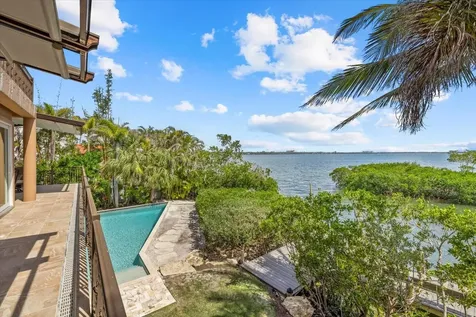 1364 Point Crisp Road Sarasota FL 34242