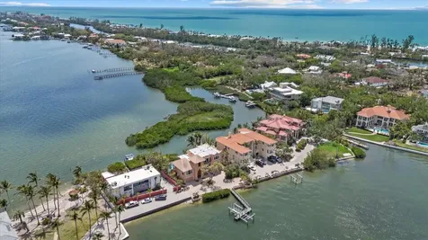 1364 Point Crisp Road Sarasota FL 34242