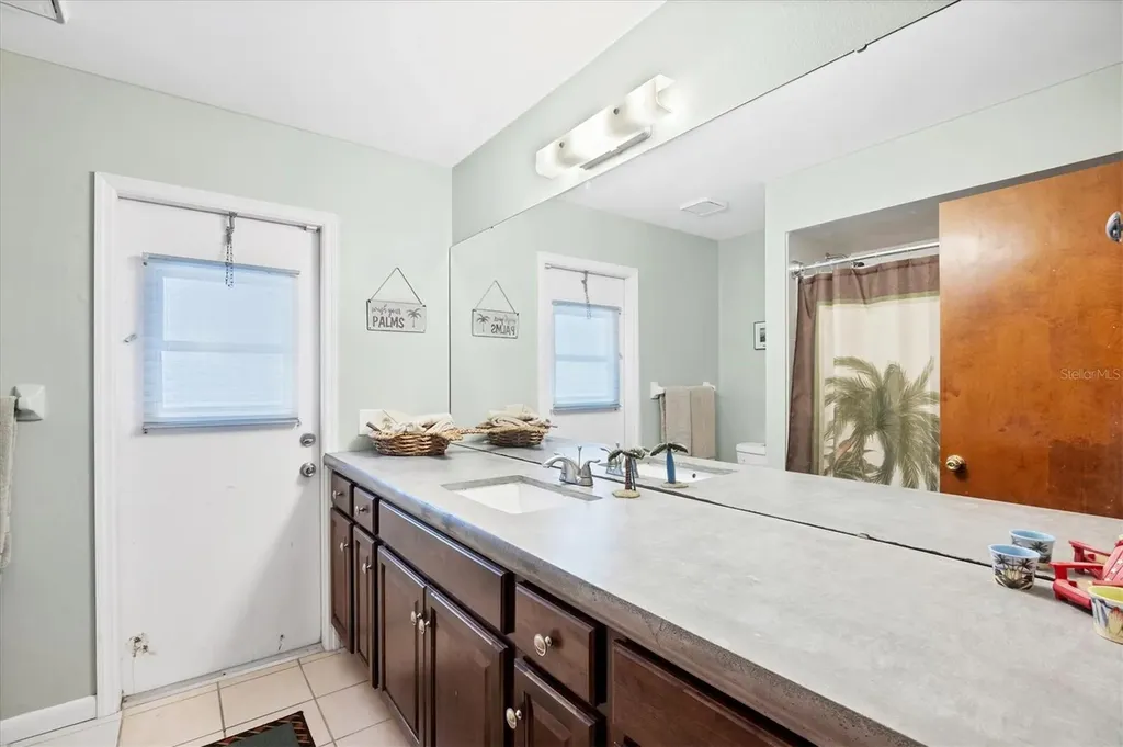 9260 Saint Catherine Avenue Englewood FL 34224
