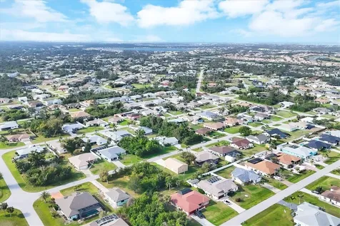 9260 Saint Catherine Avenue Englewood FL 34224