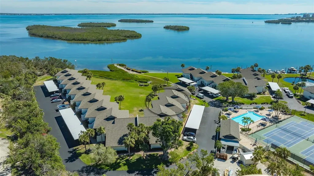4234 Gulf Of Mexico Drive Longboat Key FL 34228