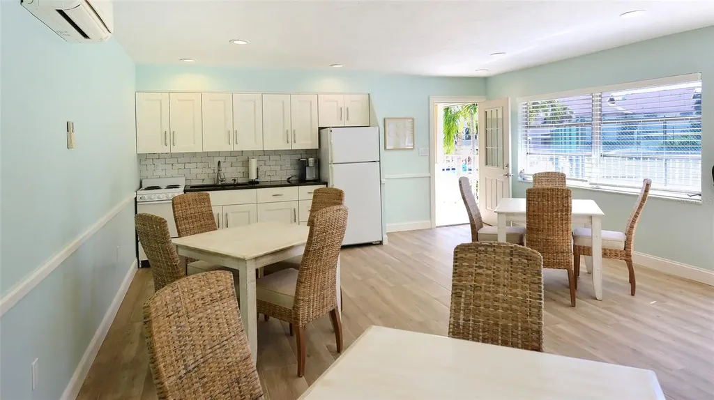 4234 Gulf Of Mexico Drive Longboat Key FL 34228