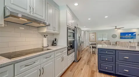 4234 Gulf Of Mexico Drive Longboat Key FL 34228