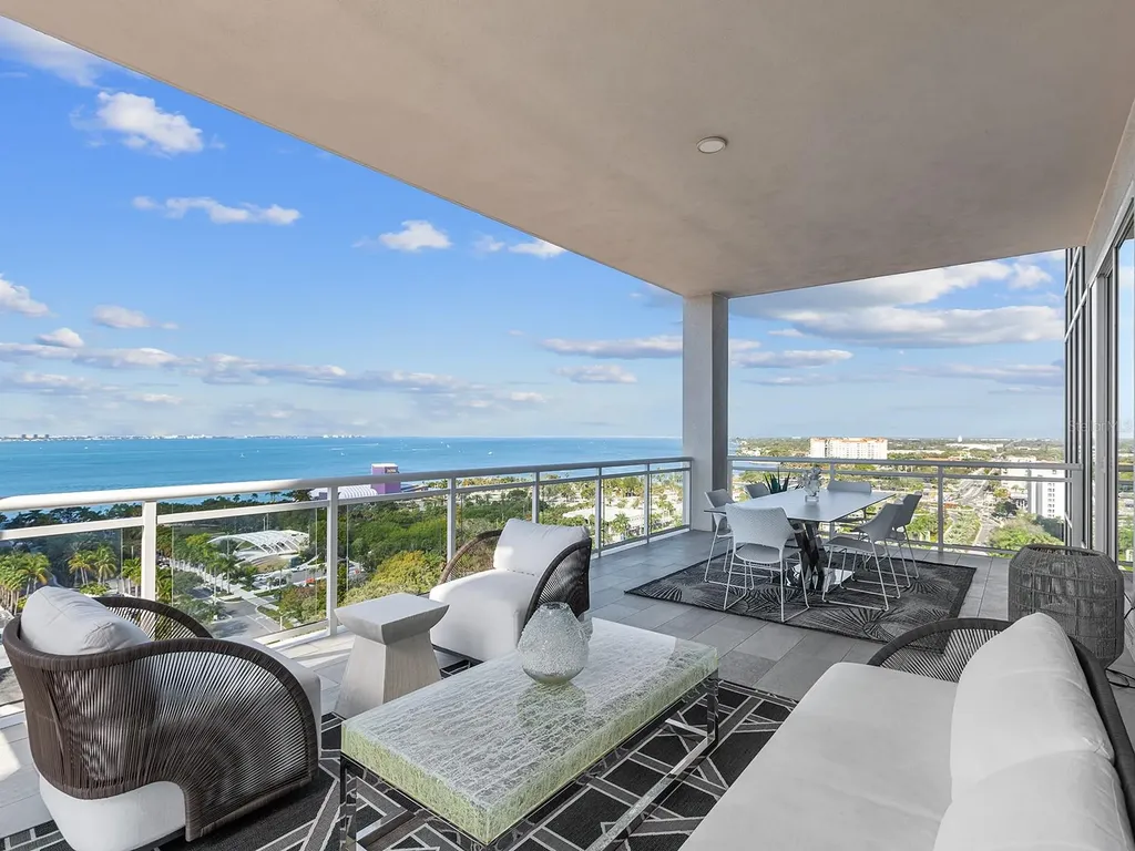 540 N Tamiami Trail Sarasota FL 34236