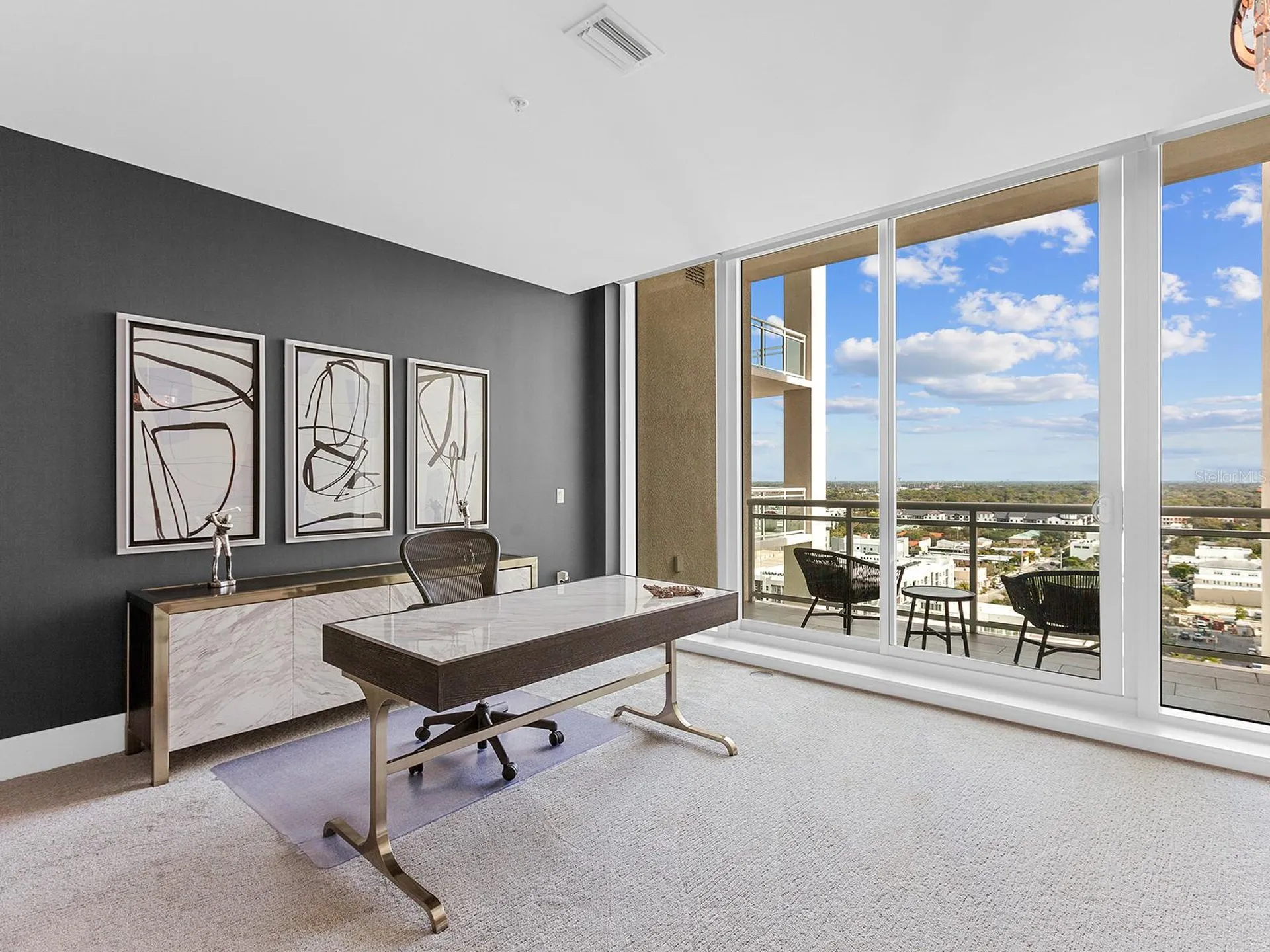 540 N Tamiami Trail Sarasota FL 34236