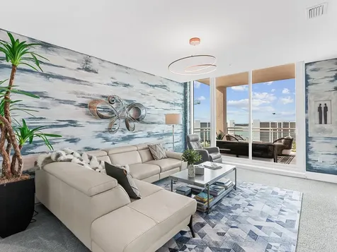 540 N Tamiami Trail Sarasota FL 34236
