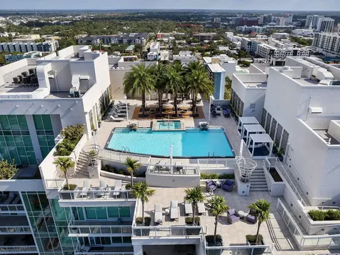 540 N Tamiami Trail Sarasota FL 34236