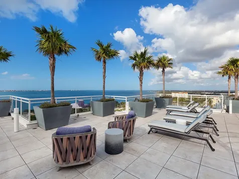 540 N Tamiami Trail Sarasota FL 34236