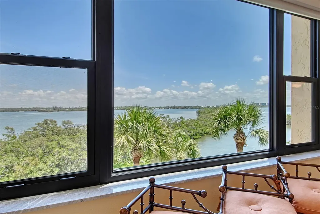 8779 Midnight Pass Road Sarasota FL 34242