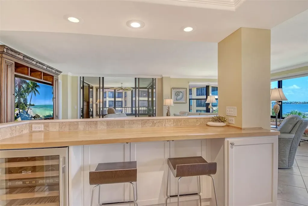 8779 Midnight Pass Road Sarasota FL 34242