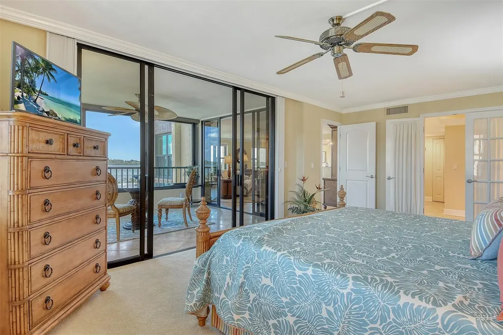 8779 Midnight Pass Road Sarasota FL 34242