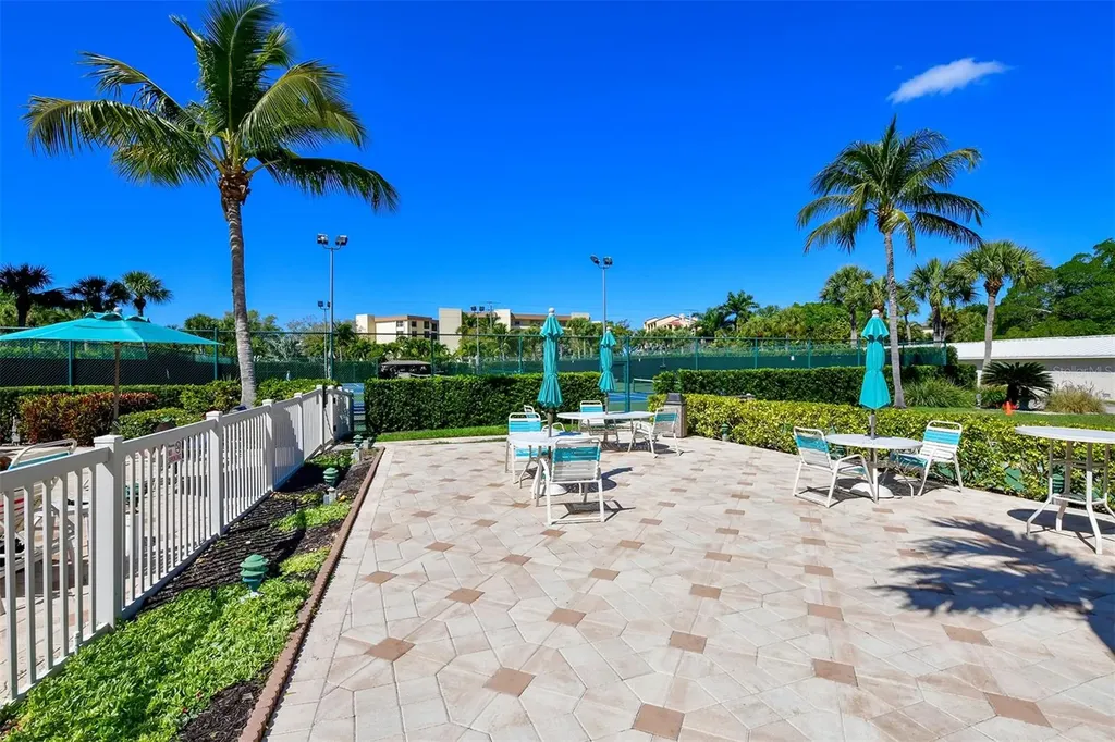 8779 Midnight Pass Road Sarasota FL 34242