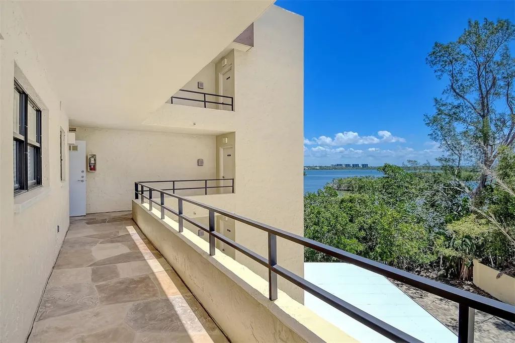 8779 Midnight Pass Road Sarasota FL 34242