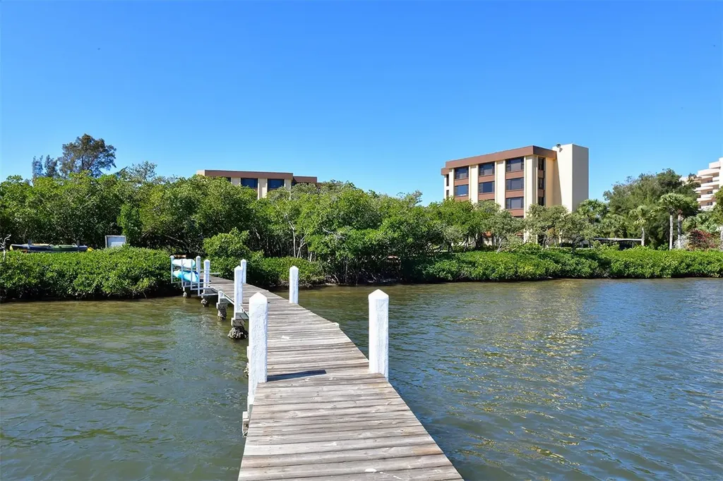 8779 Midnight Pass Road Sarasota FL 34242