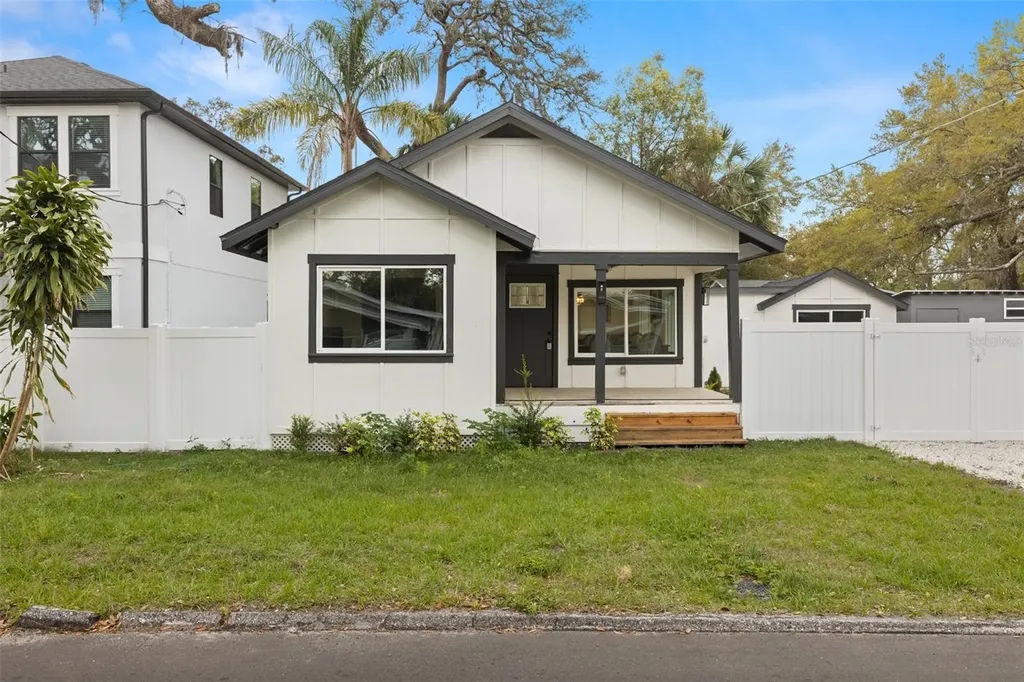 1103 E Louisiana Avenue Tampa FL 33603