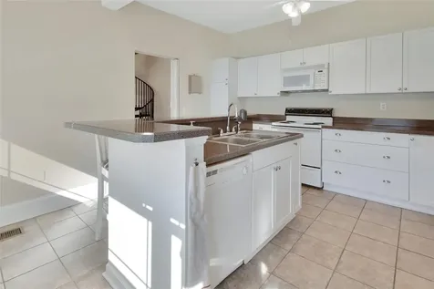 615 N Palmetto Court Deland FL 32720