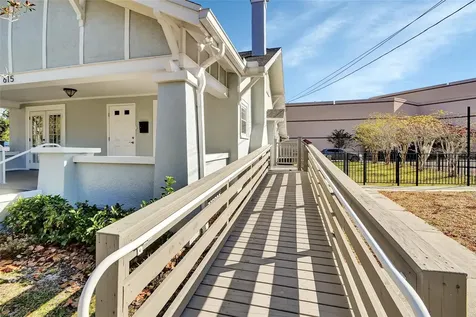615 N Palmetto Court Deland FL 32720