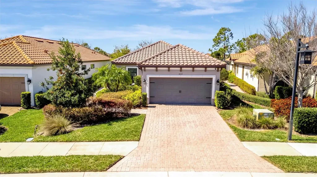 4614 Alexandria Court Palmetto FL 34221