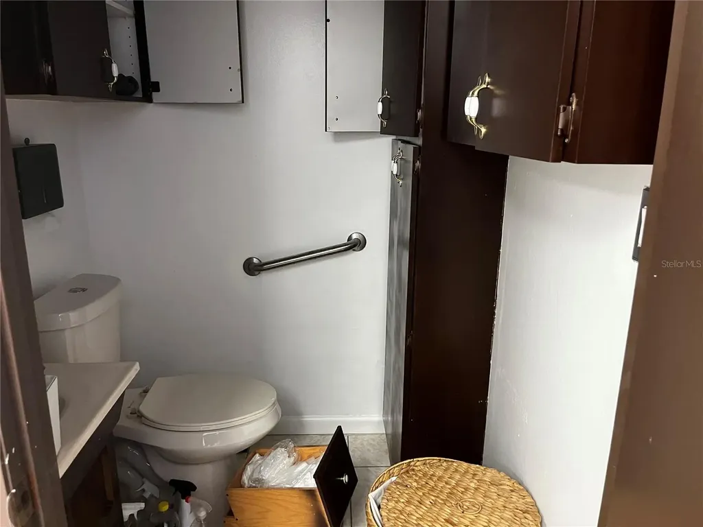 318 N John Young Parkway Kissimmee FL 34741