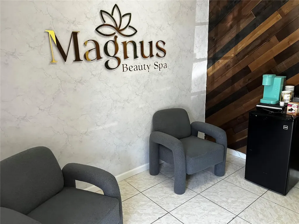 318 N John Young Parkway Kissimmee FL 34741