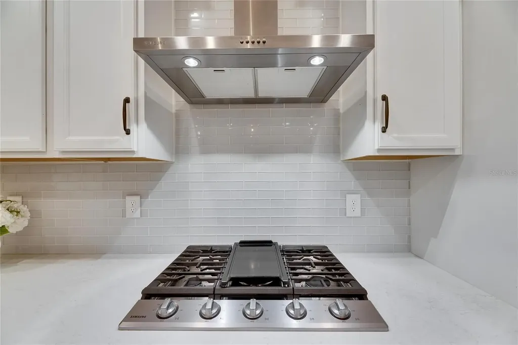 407 Sandsend Court Apollo Beach FL 33572