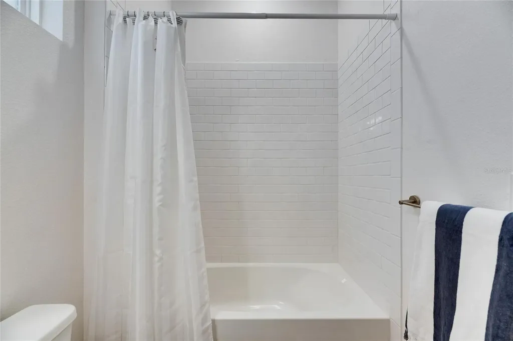 407 Sandsend Court Apollo Beach FL 33572