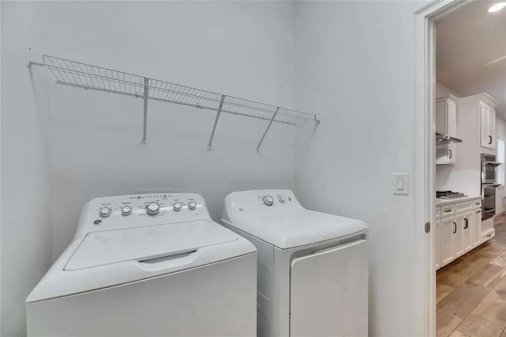 407 Sandsend Court Apollo Beach FL 33572