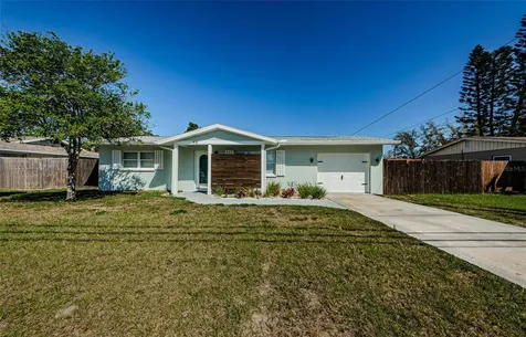 59 Lake Shore Drive Palm Harbor FL 34684