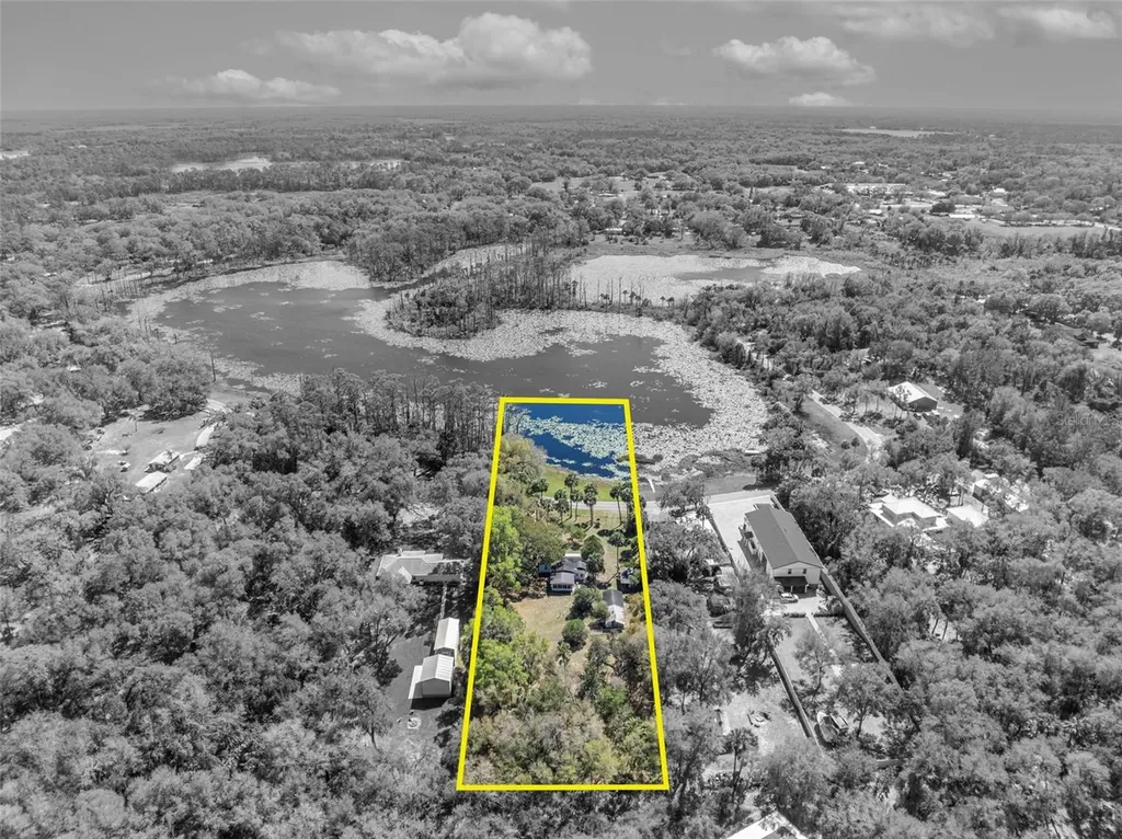 390 Lake Geneva Road Geneva FL 32732
