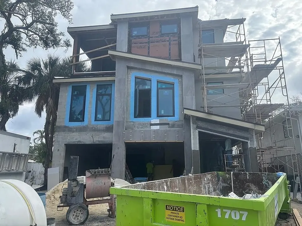 4903 Commonwealth Drive Sarasota FL 34242