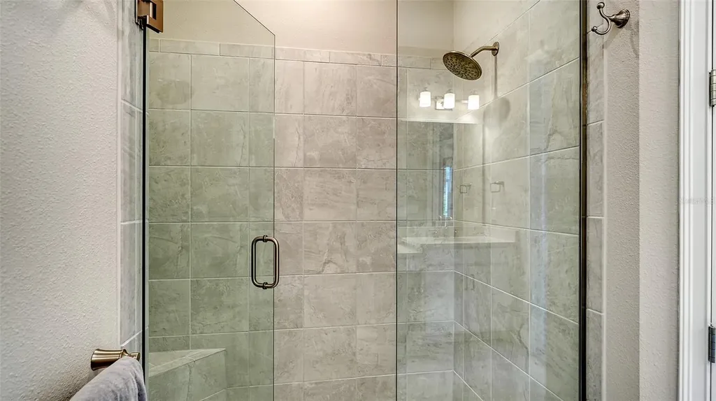 6070 Mesa Glen Bradenton FL 34203