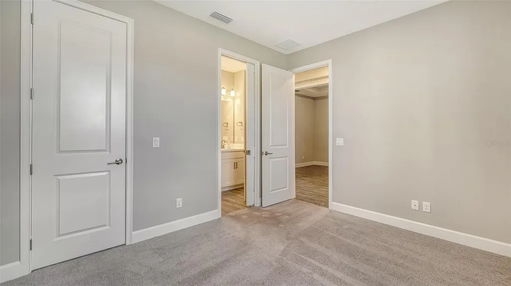 6070 Mesa Glen Bradenton FL 34203