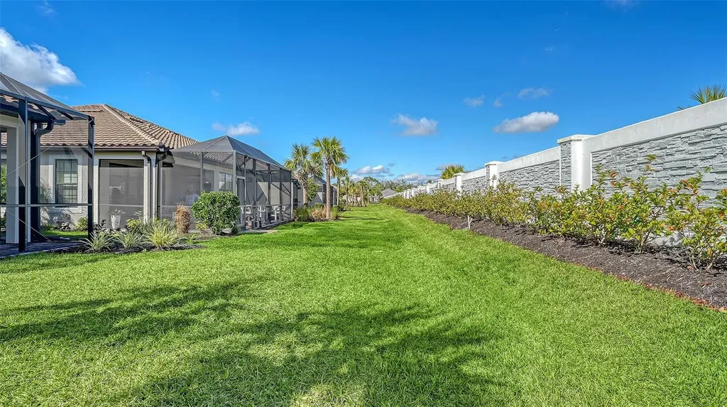 6070 Mesa Glen Bradenton FL 34203