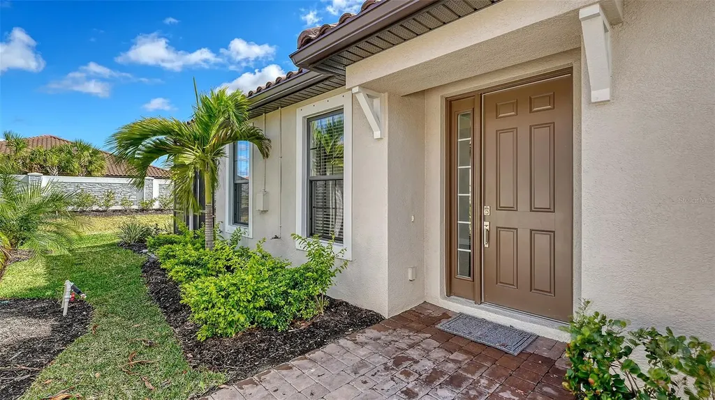 6070 Mesa Glen Bradenton FL 34203