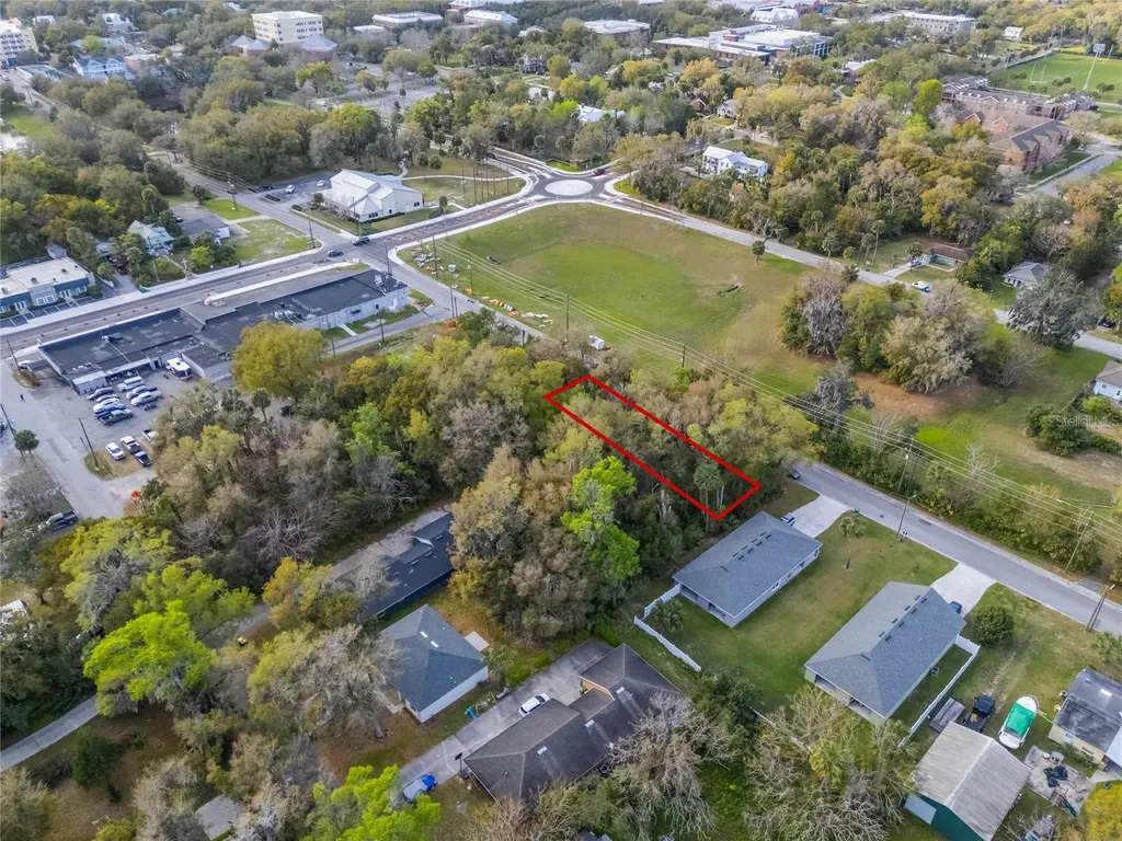 330 E Wisconsin Avenue Deland FL 32724