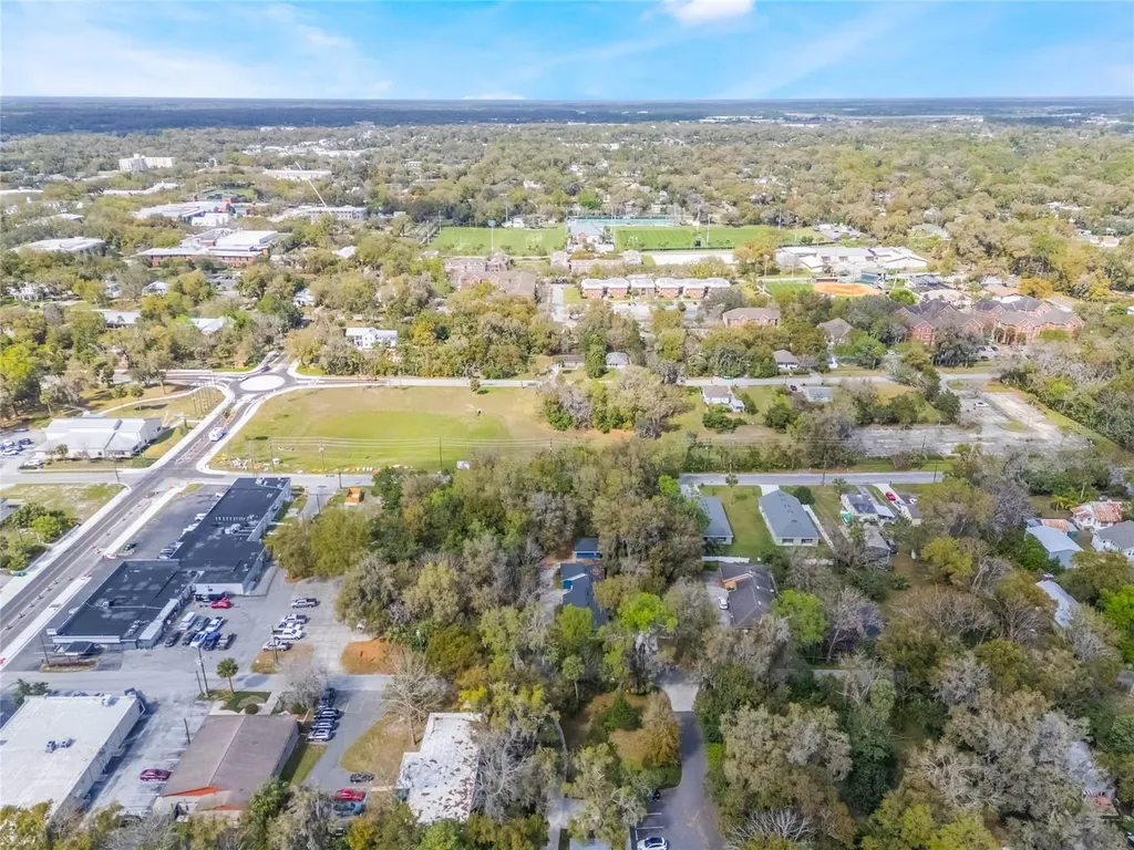 330 E Wisconsin Avenue Deland FL 32724