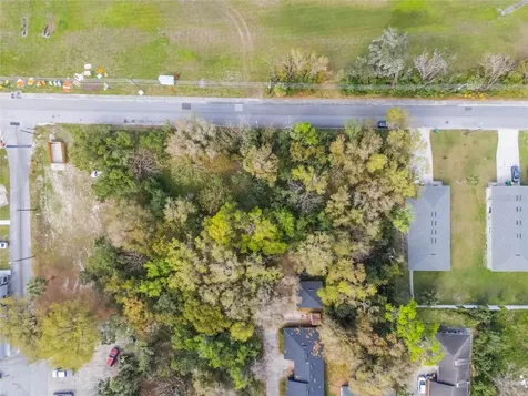 330 E Wisconsin Avenue Deland FL 32724