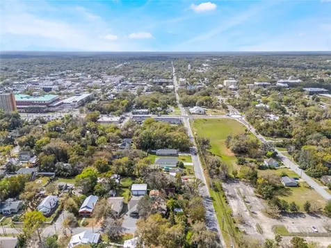 330 E Wisconsin Avenue Deland FL 32724