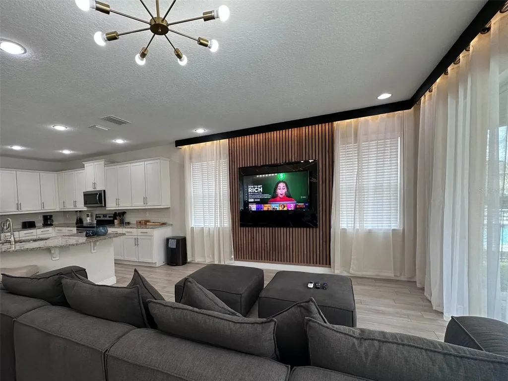 7717 Graben Street Kissimmee FL 34747