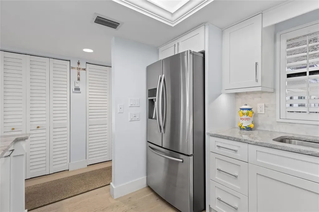 1001 Benjamin Franklin Drive Sarasota FL 34236