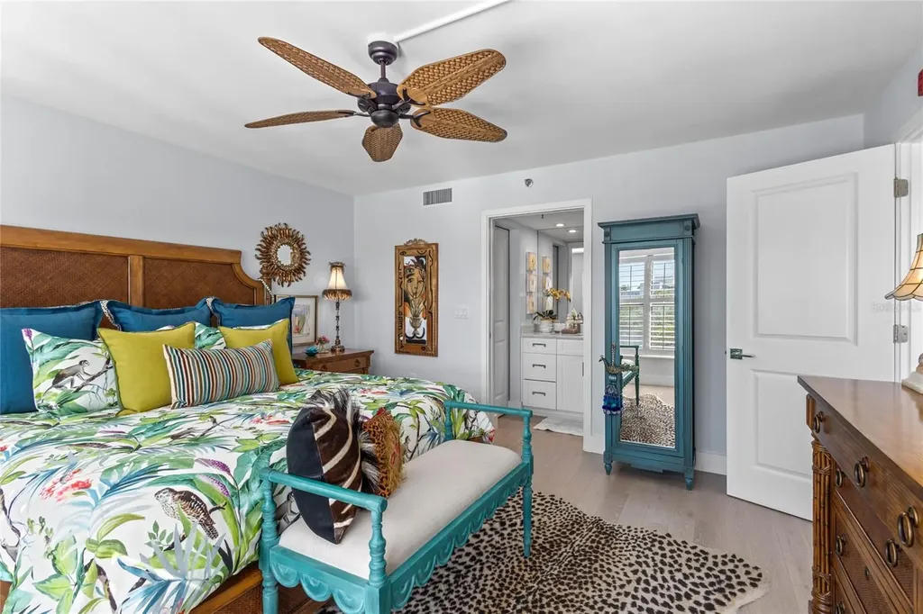 1001 Benjamin Franklin Drive Sarasota FL 34236