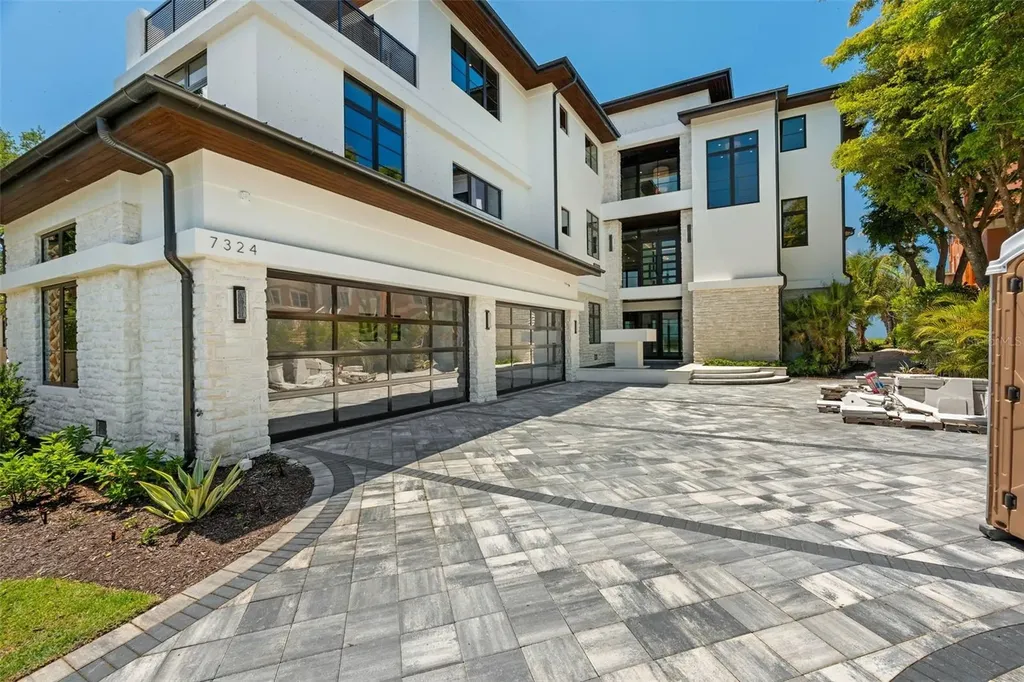 7324 Point Of Rocks Road Sarasota FL 34242